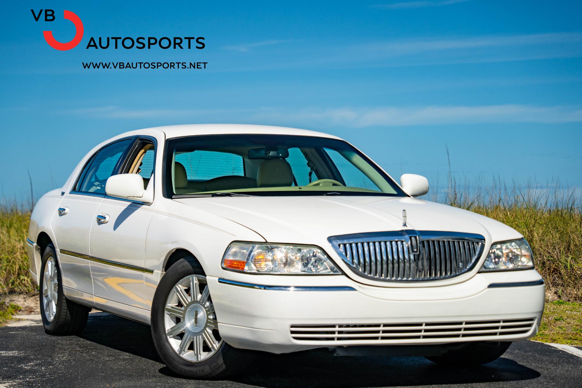 Pre-Owned 2008 Lincoln Town Car Signature Limited For Sale (Sold